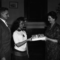 2013.012.04409 - IODE Presentation,  Joanne Smith